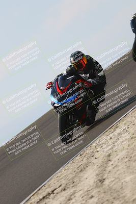 media/Nov-02-2025-Lets Ride (Sun) [[f7a3caa734]]/B Group/1120am (Turn 2 Inside)/